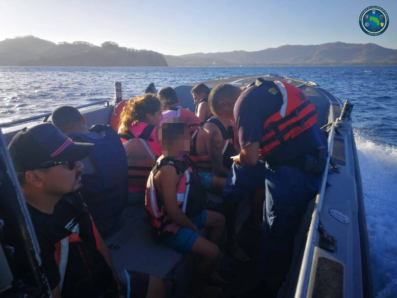 La mañana de este lunes 8 de febrero todos fueron llevados sanos y salvos hasta tierra firme por parte de Guiardacostas. Foto: MSP.