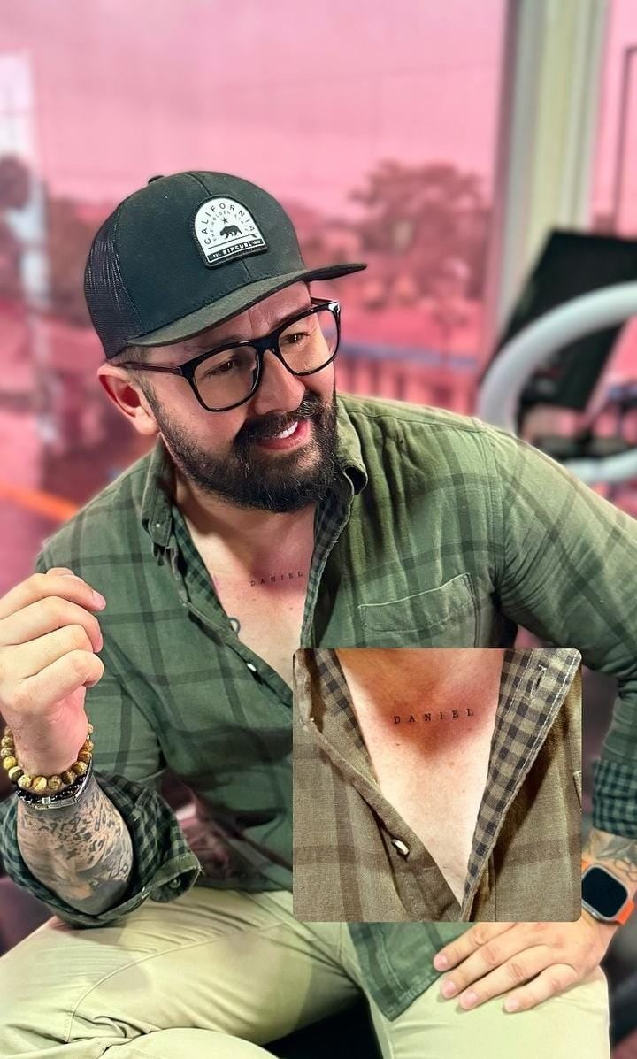 Omar Cascante lleva a su hijo en su piel