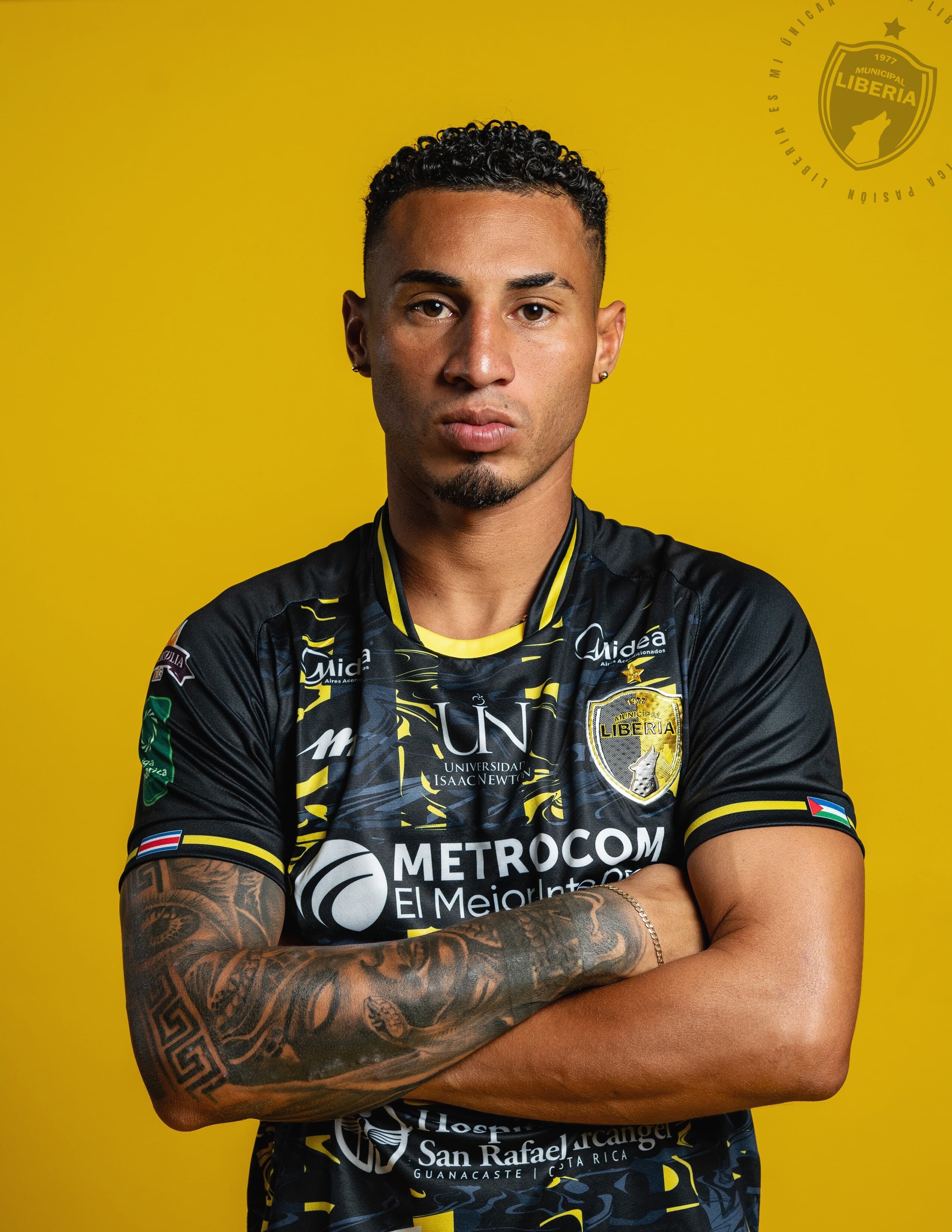 Jossimar Pemberton regresa a Liberia para jugar en una nueva etapa con el club. Prensa ML.