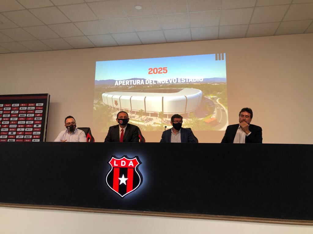 Conferencia de prensa nuevo estadio Alajuelense