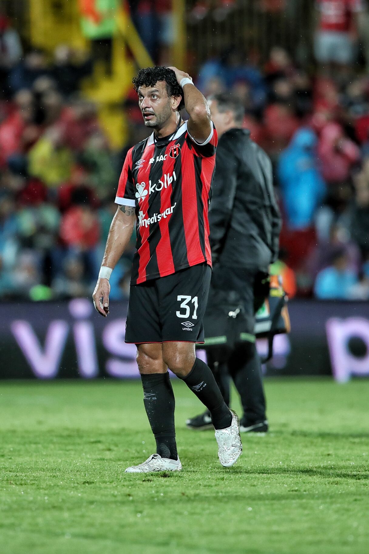 16/05/2024/ Juego entre Liga Deportiva Alajuelense vs Club Sport Herediano por el juego de ida de la semifinal del torneo clausura de la Liga Promerica en el estadio Alejandro Morera Soto / Foto John Durán