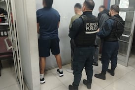 Policías rescatan a hombre que fue metido a la fuerza en cajuela de carro en Aserrí
