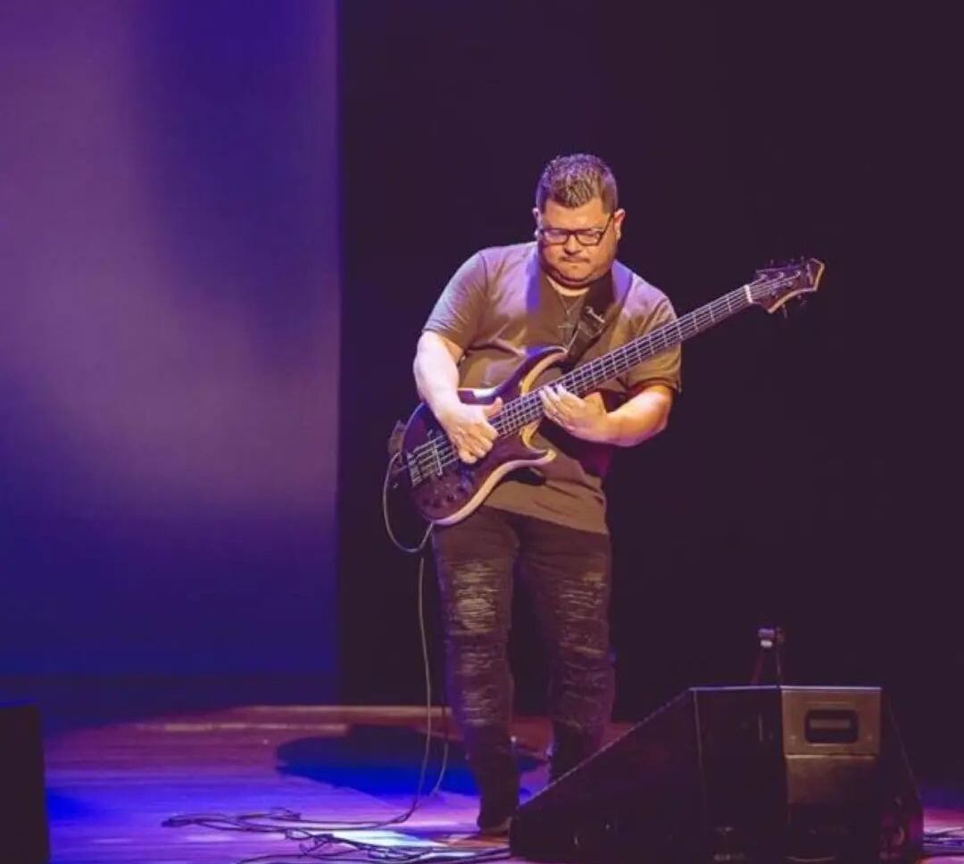 Felipe "Felo" Contreras, músico de Escats