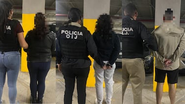 Familiares del hombre asesinado en incendio compraron un carro al contado con dinero de la víctima