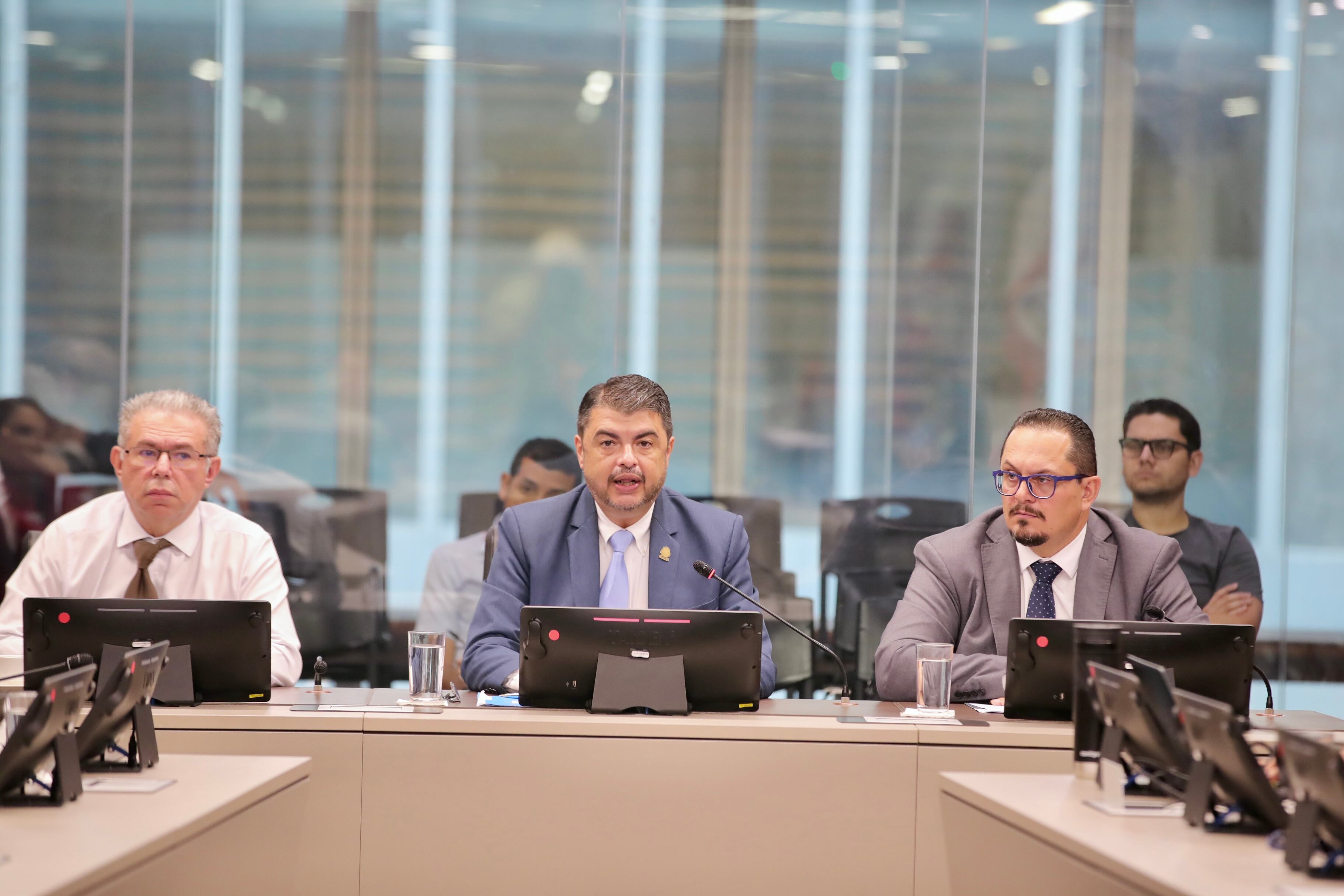 Comisión Narco, Ministro de seguridad Mario Zamora, viceministro Manuel Jiménez Steller, exjefe de guardacostas Marín Arias