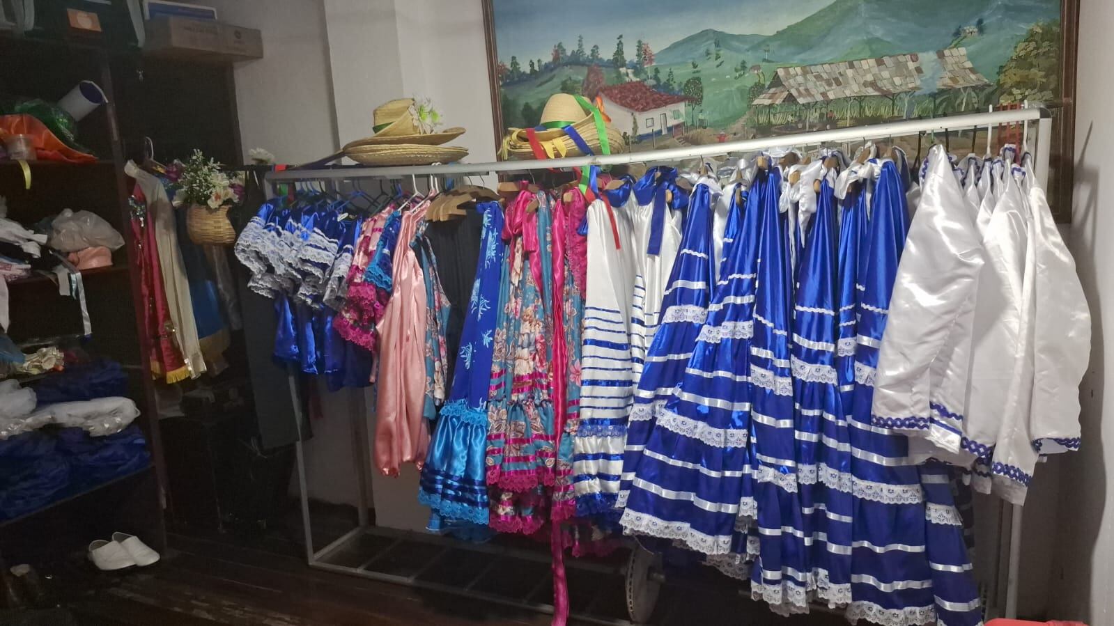 Octavio Talavera creó un grupo de baile como motivación para ayudar a jóvenes nicaragüenses.