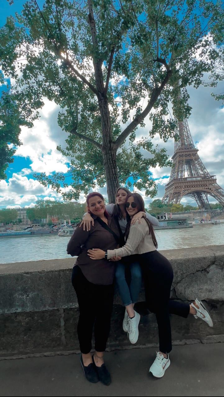 kimberly loaiza, familia, mamá