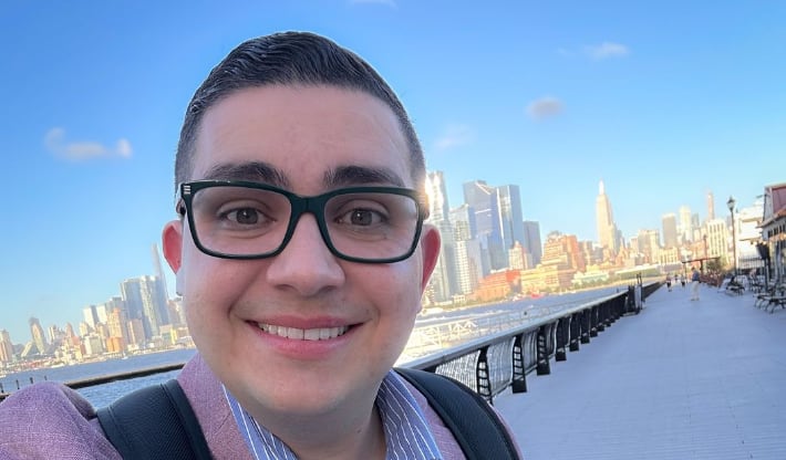 Elías Alvarado, periodista de Telenoticias