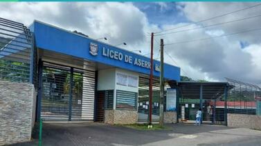Esto es lo que pasó con mujer que habría protagonizado balacera frente a liceo de Aserrí