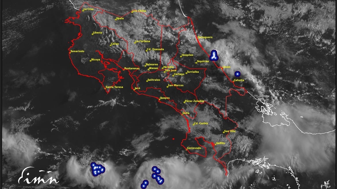 La onda tropical #4 es la responsable de causar lluvias en el caribe y la Zona norte de Costa Rica. Foto: IMN