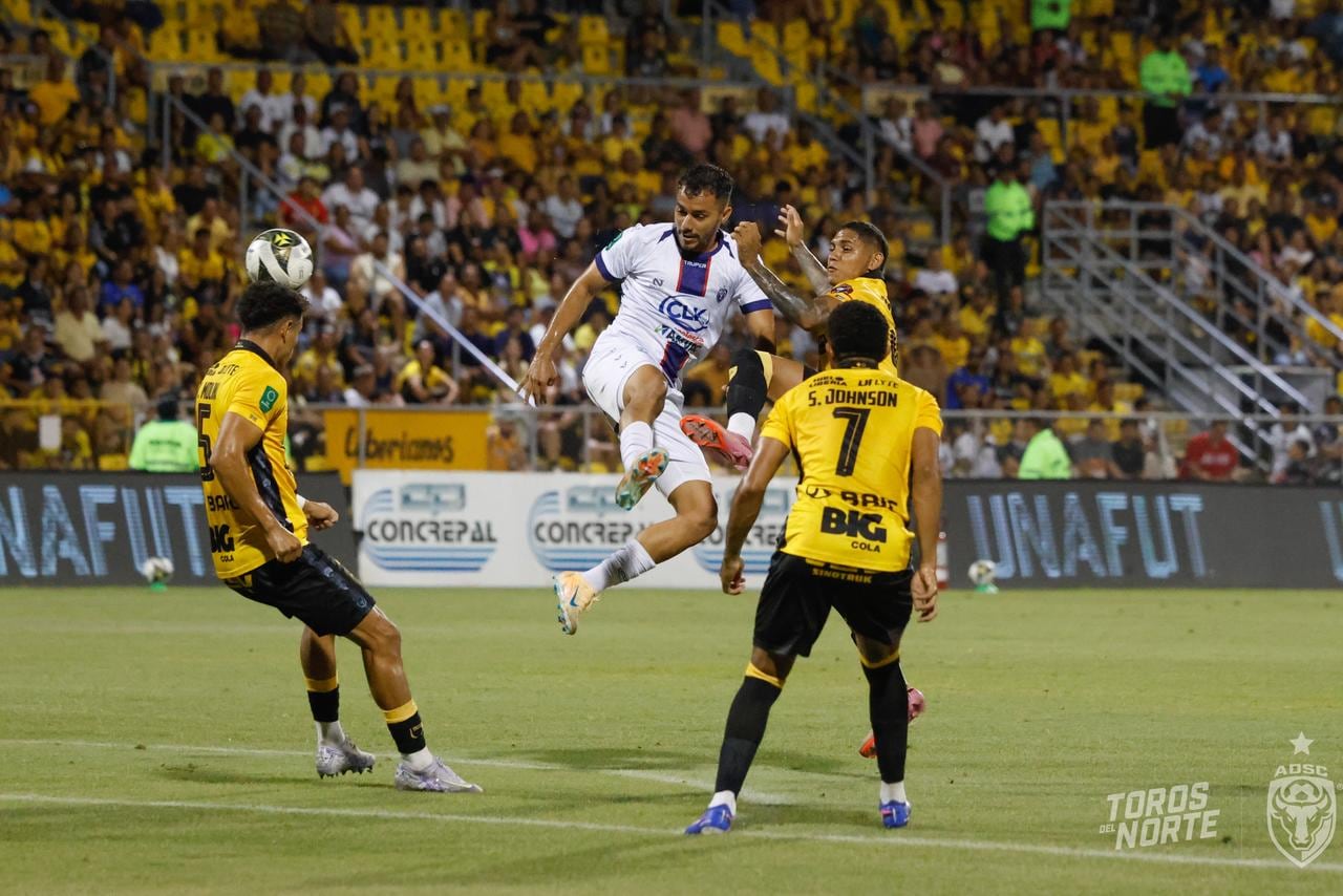 Liberia vs San Carlos