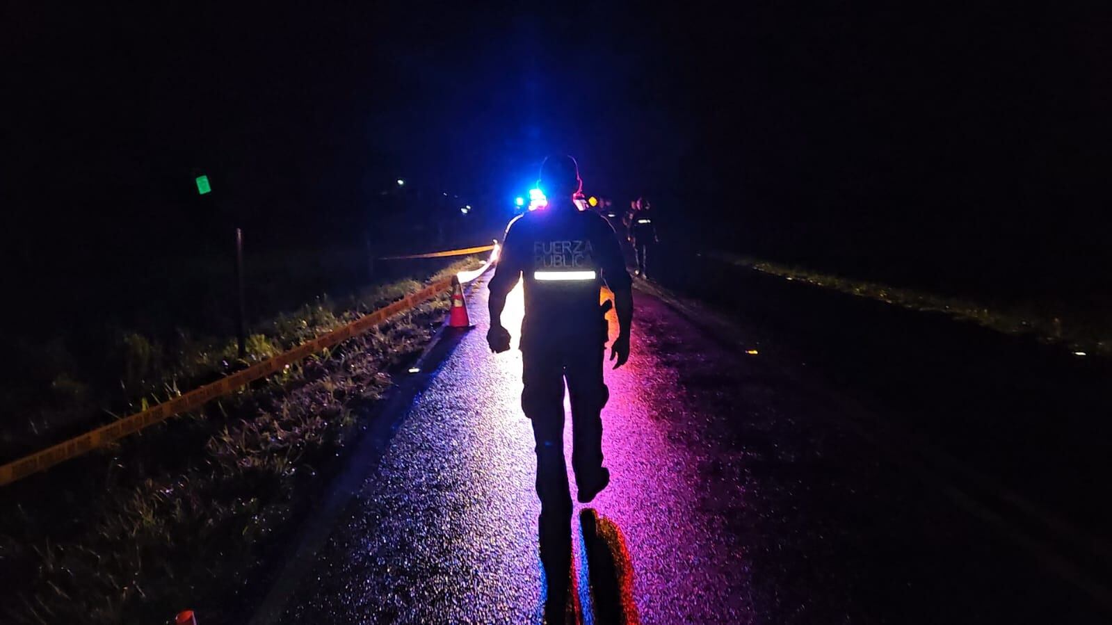 Accidente ocurrió casi a las 10 p. m. en Muelle de Florencia en un punto muy oscuro de la carretera.