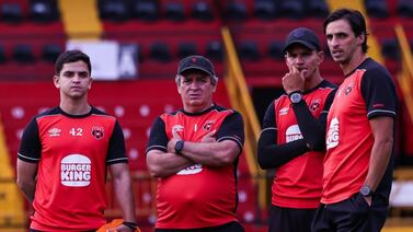 ¡Bombazo! Alajuelense dejaría fuera a una de sus más grandes figuras