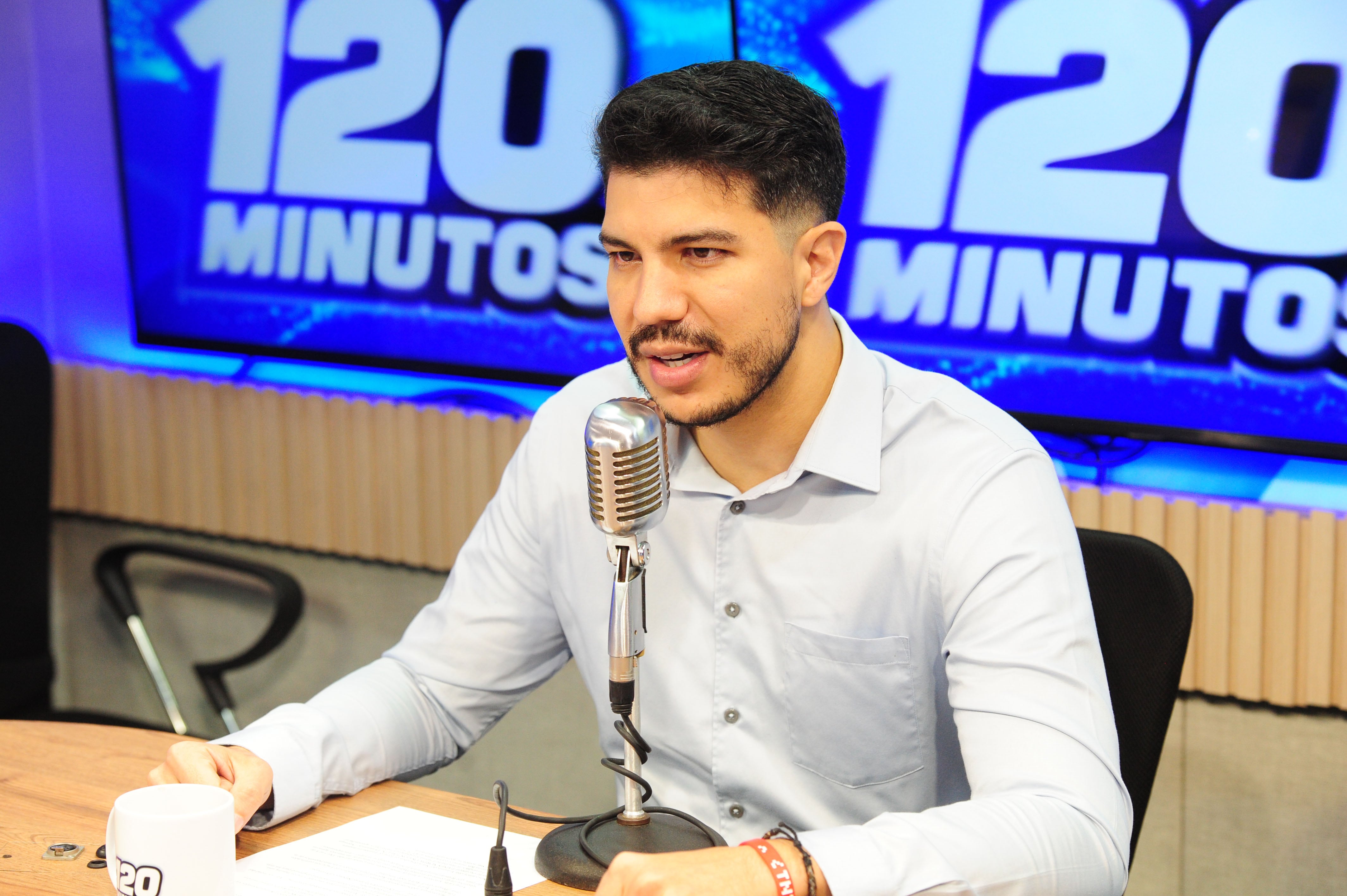 Programa deportivo 120 Minutos Repretel.
