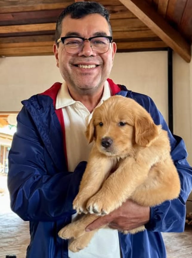 Los periodistas y pareja Johnny López y Marcelo Castro.