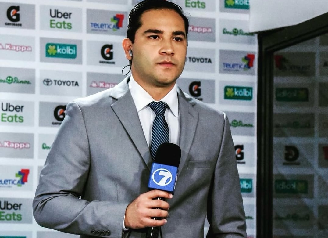 Periodista Miguel Calderón, exmiembros de Teletica Deportes.