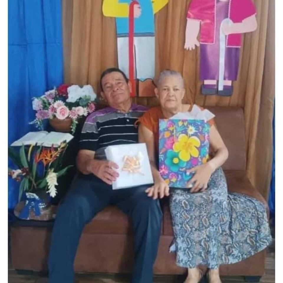 Pastores fallecidos en accidente de tránsito en San Carlos. Foto Facebook.