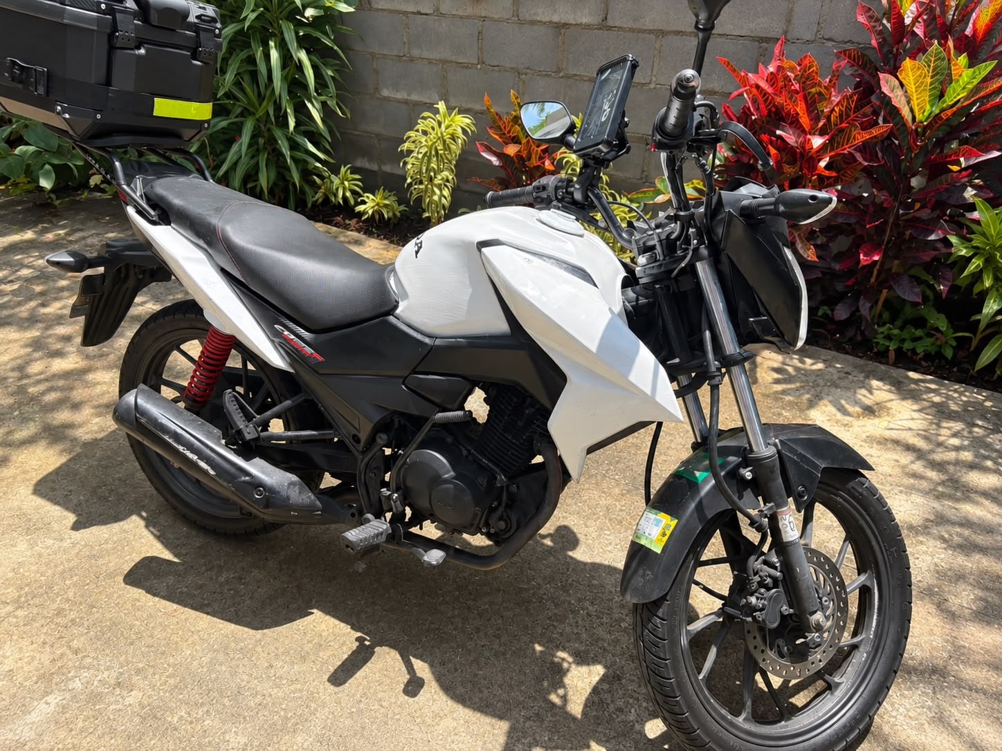 La moto de Fátima que la acompaña desde el 2018.
