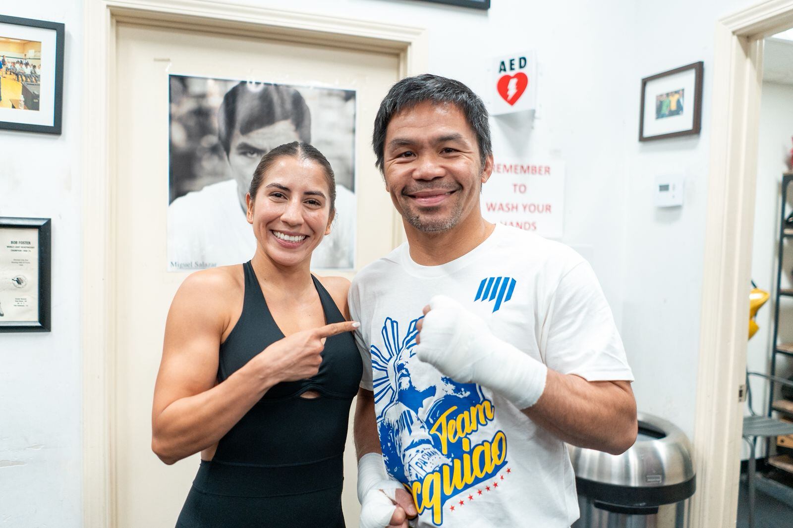 Yokasta Valle compartió con Manny Pacquiao en Los Ángeles, California.