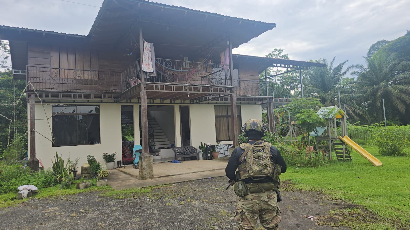 Allanamientos en caso de jueces y agente del OIJ con la hermana del Diablo