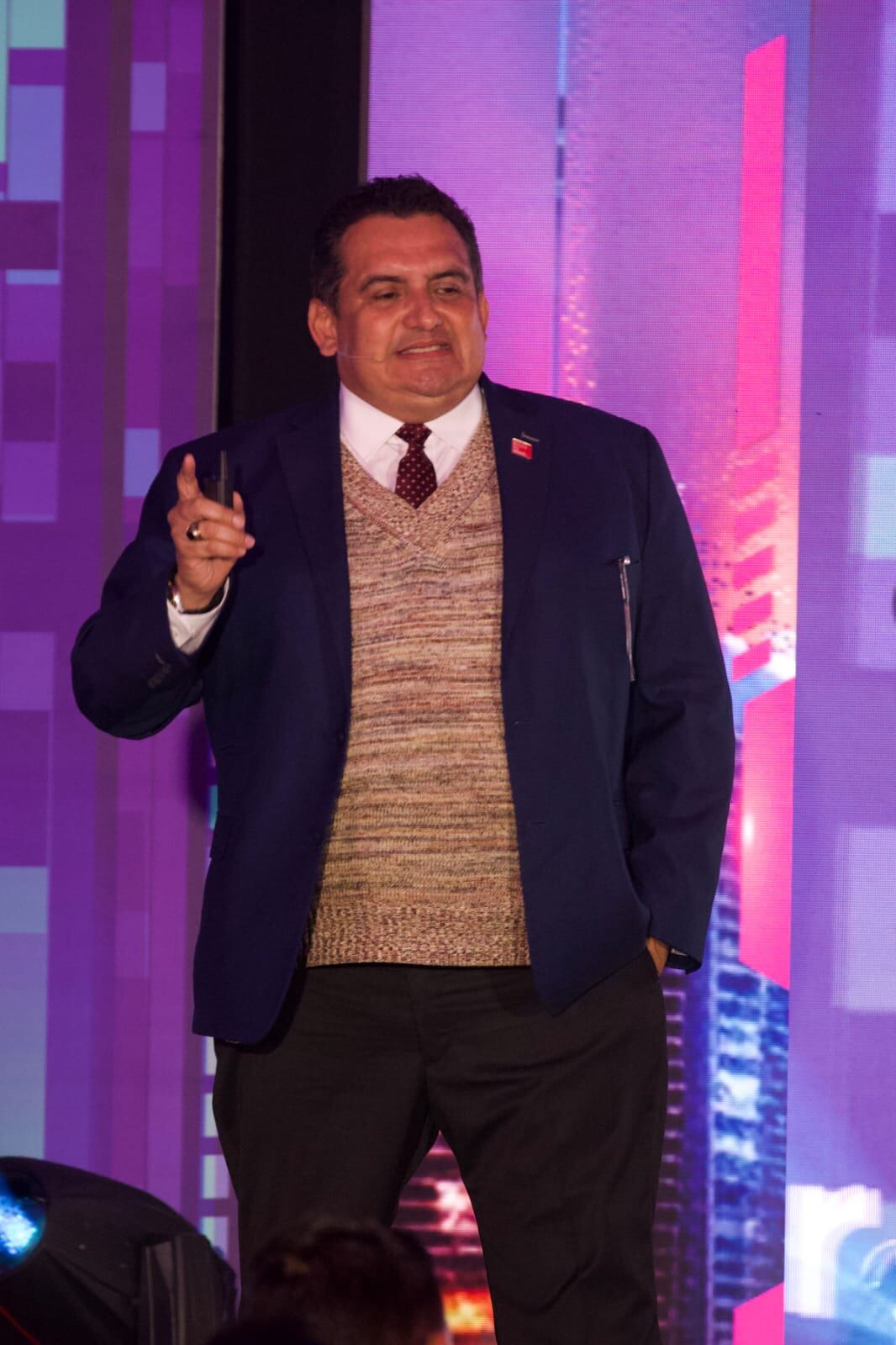 Renán González  CEO de Great Place to Work