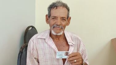 Señor de 94 años dejó de ser un fantasma porque por fin estrenó cédula, ¿por qué hasta esta edad?