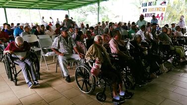 Hogar de ancianos ofrece variedad de puestos de trabajo