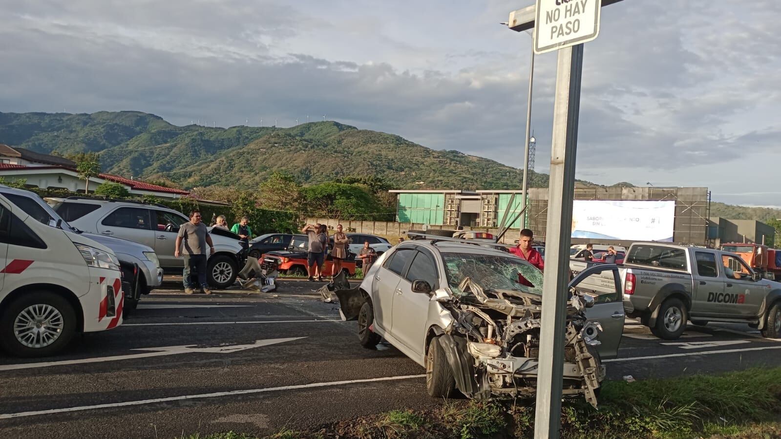 Choque en Ruta 27. Foto Santa Ana Actual.