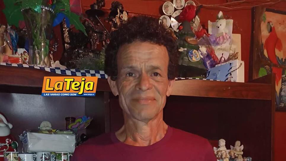 Sandro Gómez Arévalo estaba pintando los portones de una propiedad cuando el conductor de un carro lo atropelló en Moravia, San José. Foto: Alejandra Morales