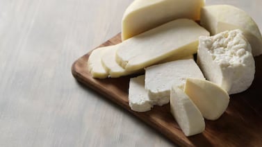 Si usted come queso tenga cuidado porque Senasa encontró bacterias en uno que al tico le gusta mucho