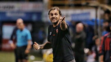Andrés Carevic reaccionó a la situación de Leonardo Menjívar en Alajuelense y aclaró si cuenta con él