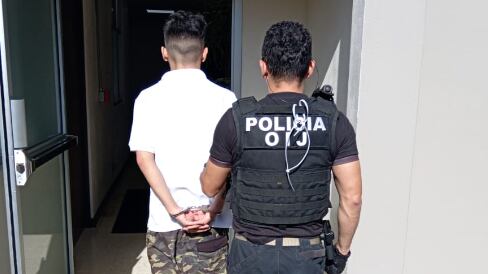 Joven fue detenido por homicidio en Orotina