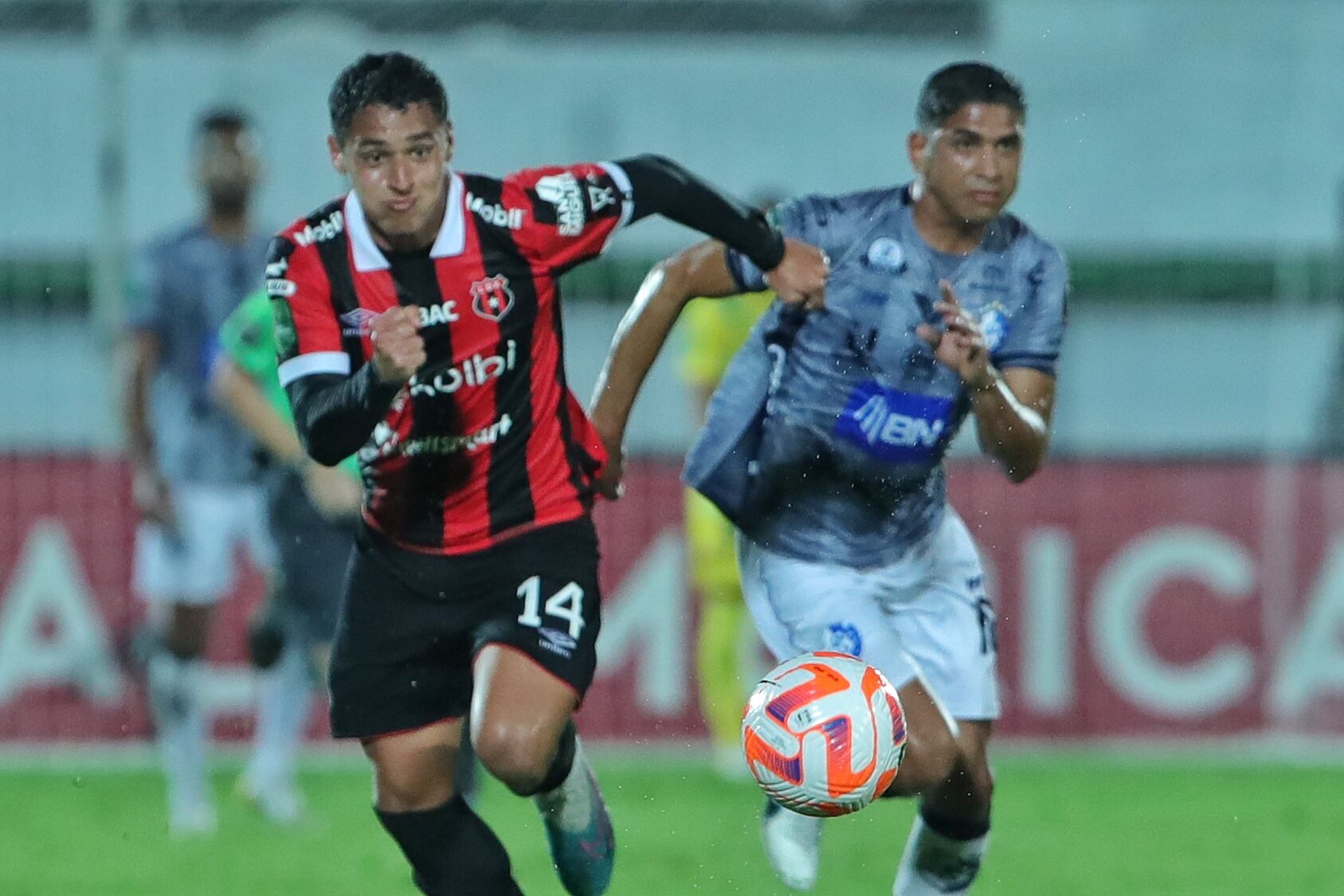 05/10/2023/ Juego entre Liga Deportiva Alajuelense vs Cartaginés por copa centroamericana de CONCACAF / / foto John Durán