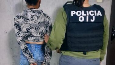 Pareja fue capturada como sospechosa de meter a mujer en lote y abusar de ella