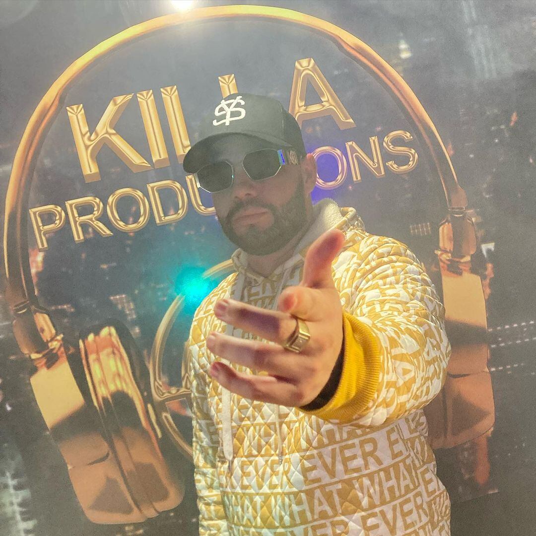 El artista nacional Young Steele vive un calvario desde hace 10 años, luego de un accidente. Necesita una operación en su hombro y en la CCSS no resuelven.