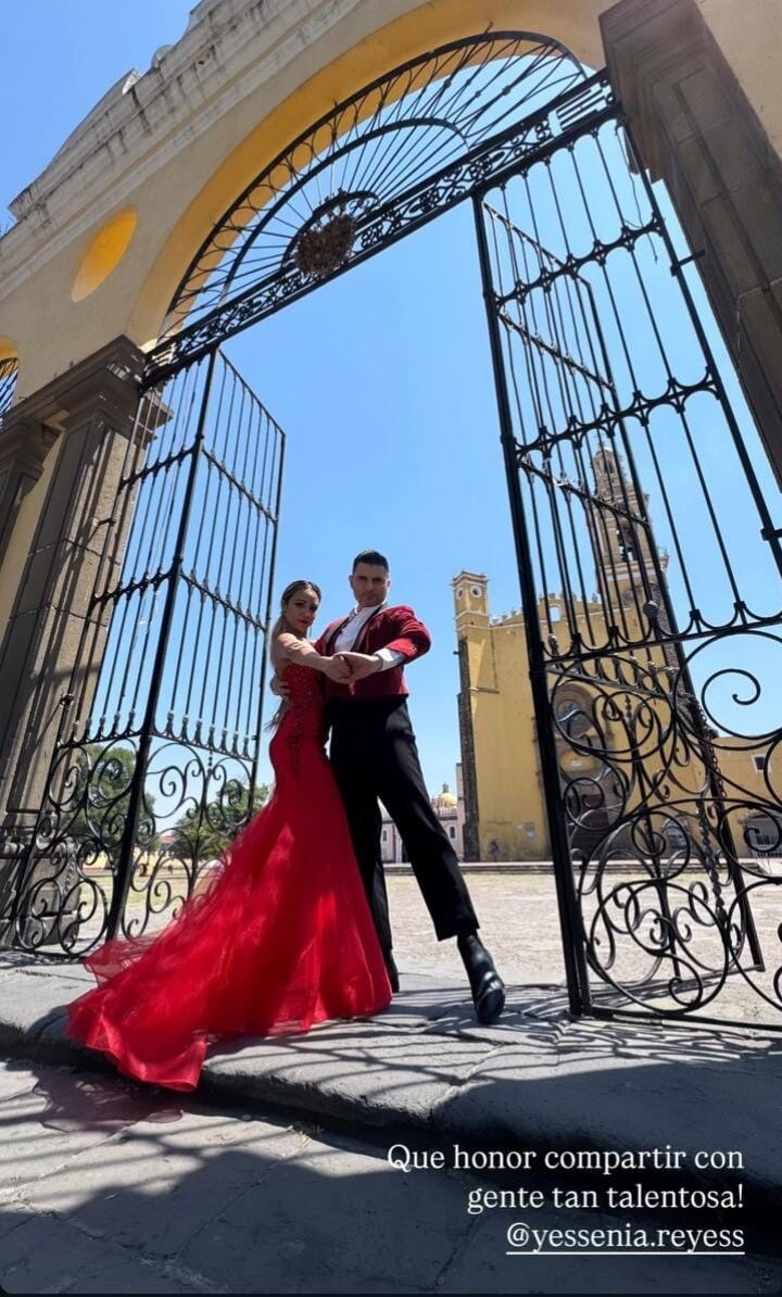 जोएकॅन ईगल्सियस आणि मेक्सिको इझेनिया रेज