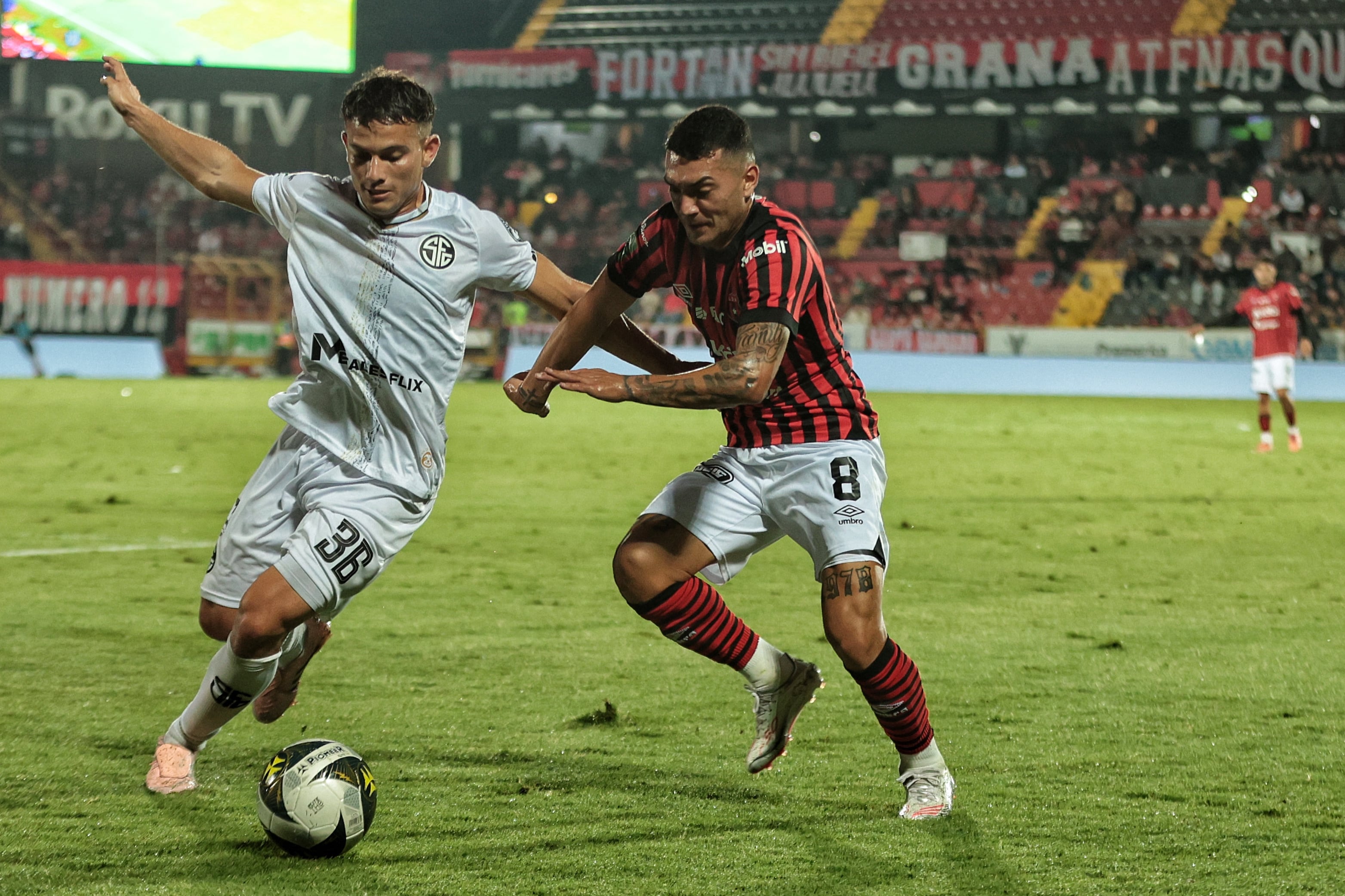 15/02/2025/ Juego entre Liga Deportiva Alajuelense vs Sporting FC en el estadio Alejandro Morera Soto / foto John Durán