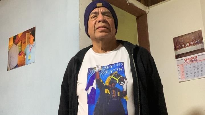El folclorista y periodista nicaragüense Eddy Monterrey encontró en Costa Rica un refugio y una nueva misión: preservar las tradiciones de su país y llevarlas hasta España y Portugal con su persona Macho ratón