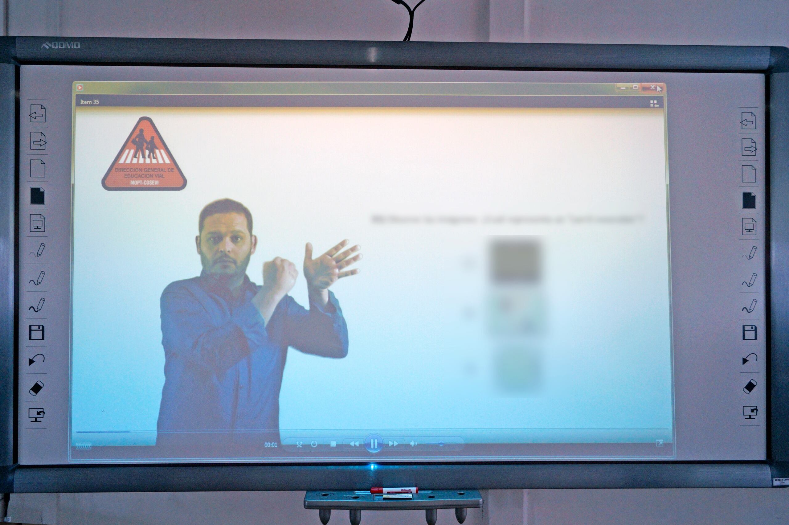 Se habilitó un curso para la prueba teórica  en agosto, dirigida a personas sordas.