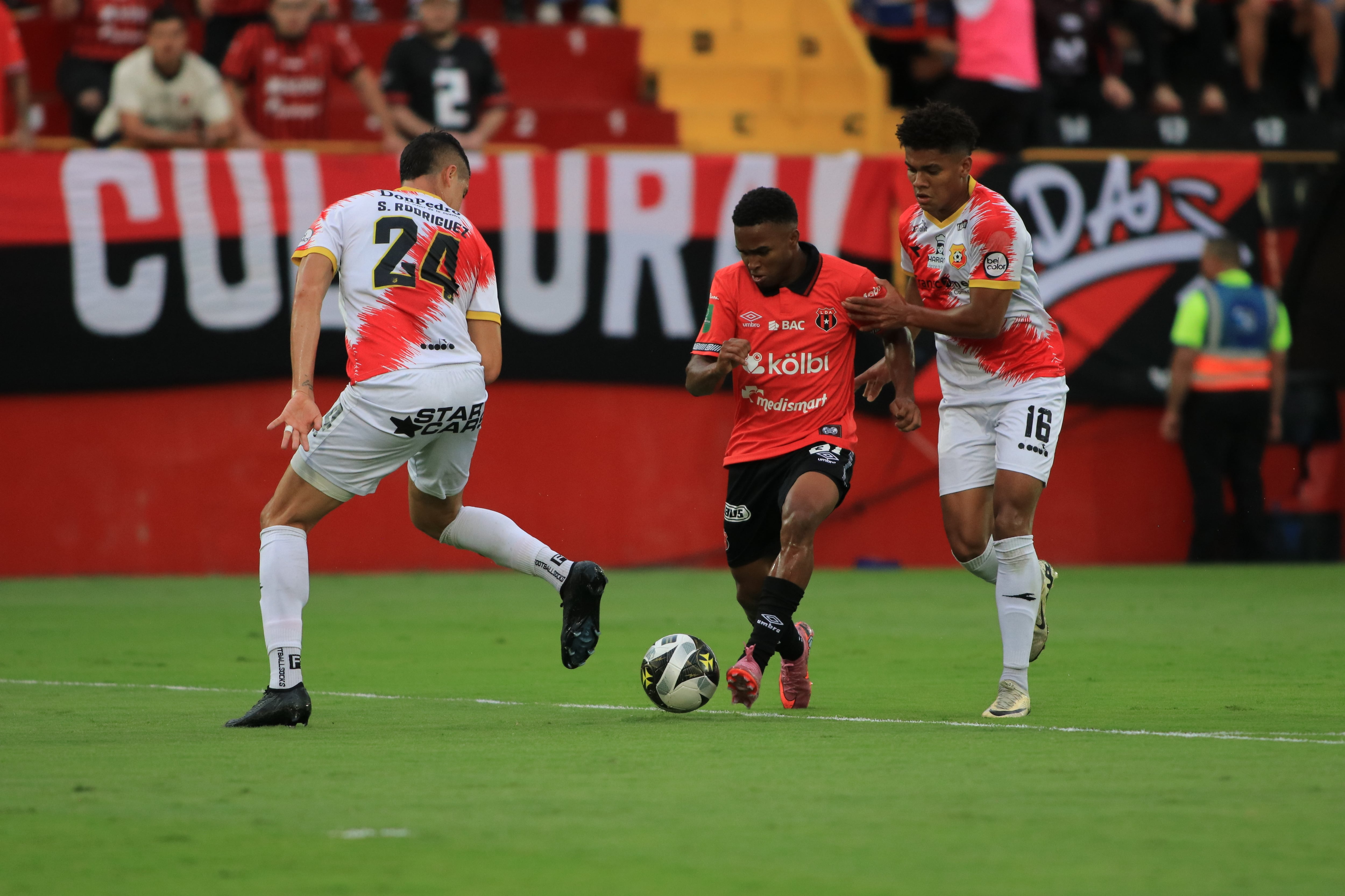 Alajuelense vs Herediano