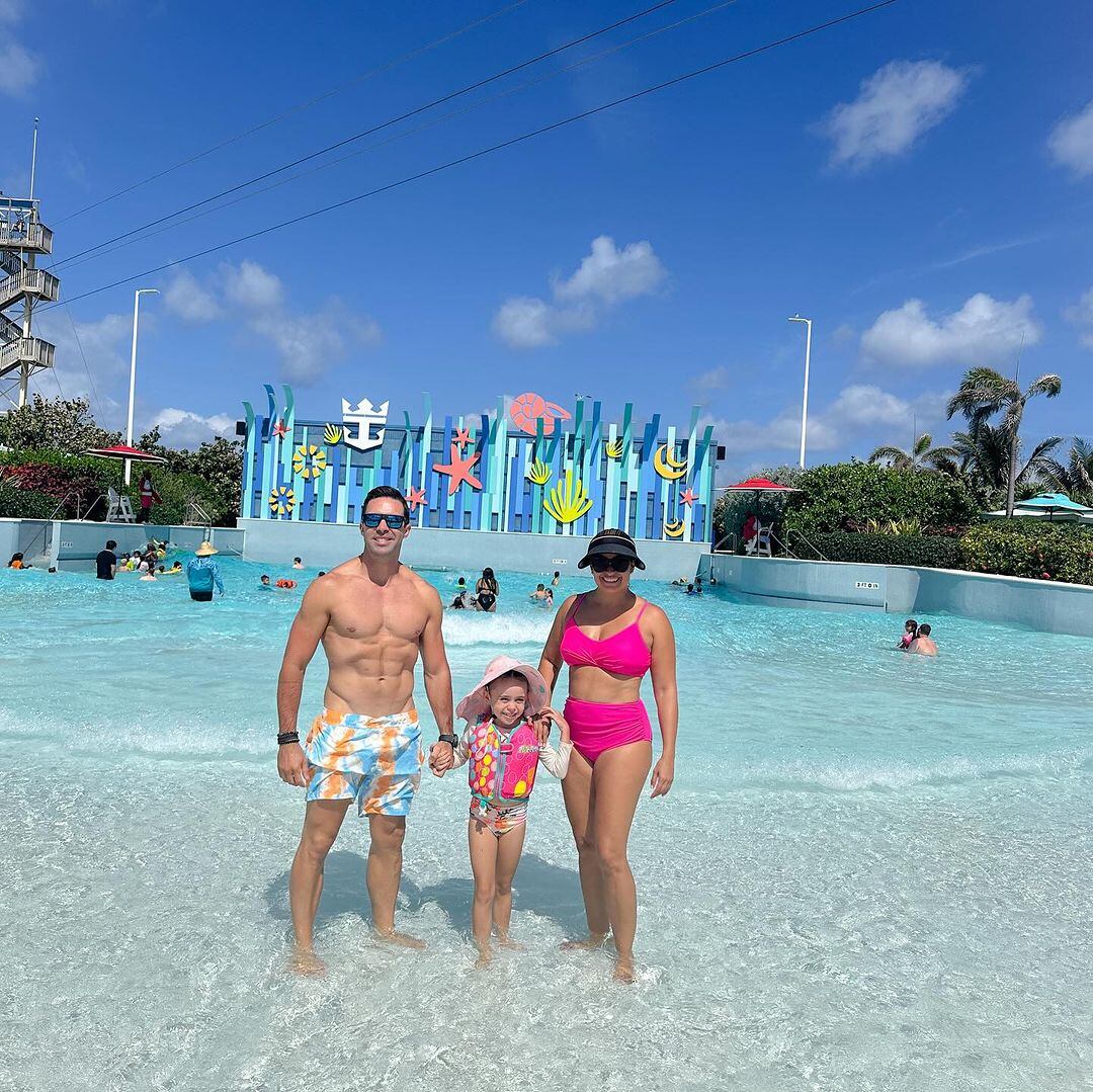 Ítalo Marenco y su familia en crucero