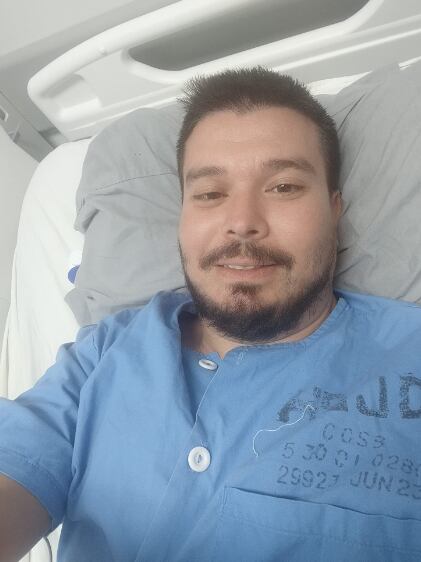 Bryan Chacón, "El Guapileño", locutor de La Caliente.