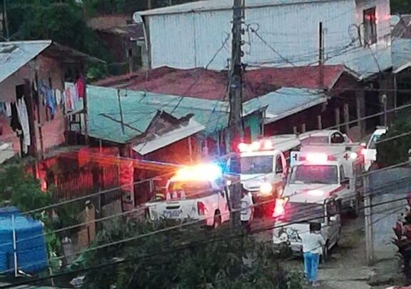 Niño de 11 años sufre grave accidente al caer con su bicicleta a río en Cartago. Foto suministrada por keyna Calderón.