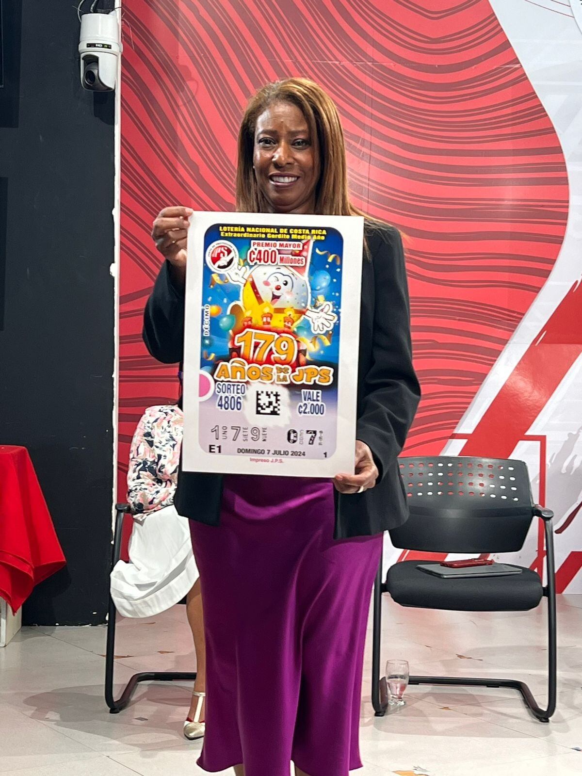 Este año el Gordito de Medio Año de la Junta de Protección Social (JPS) en verdad que se pasó de kilos porque trae un premio mayor de 1.200 millones de colones en tres emisiones.