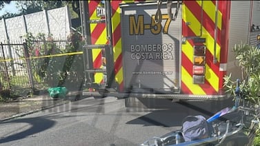 Motociclista muere en accidente cerca de camión de Bomberos que atendía emergencia