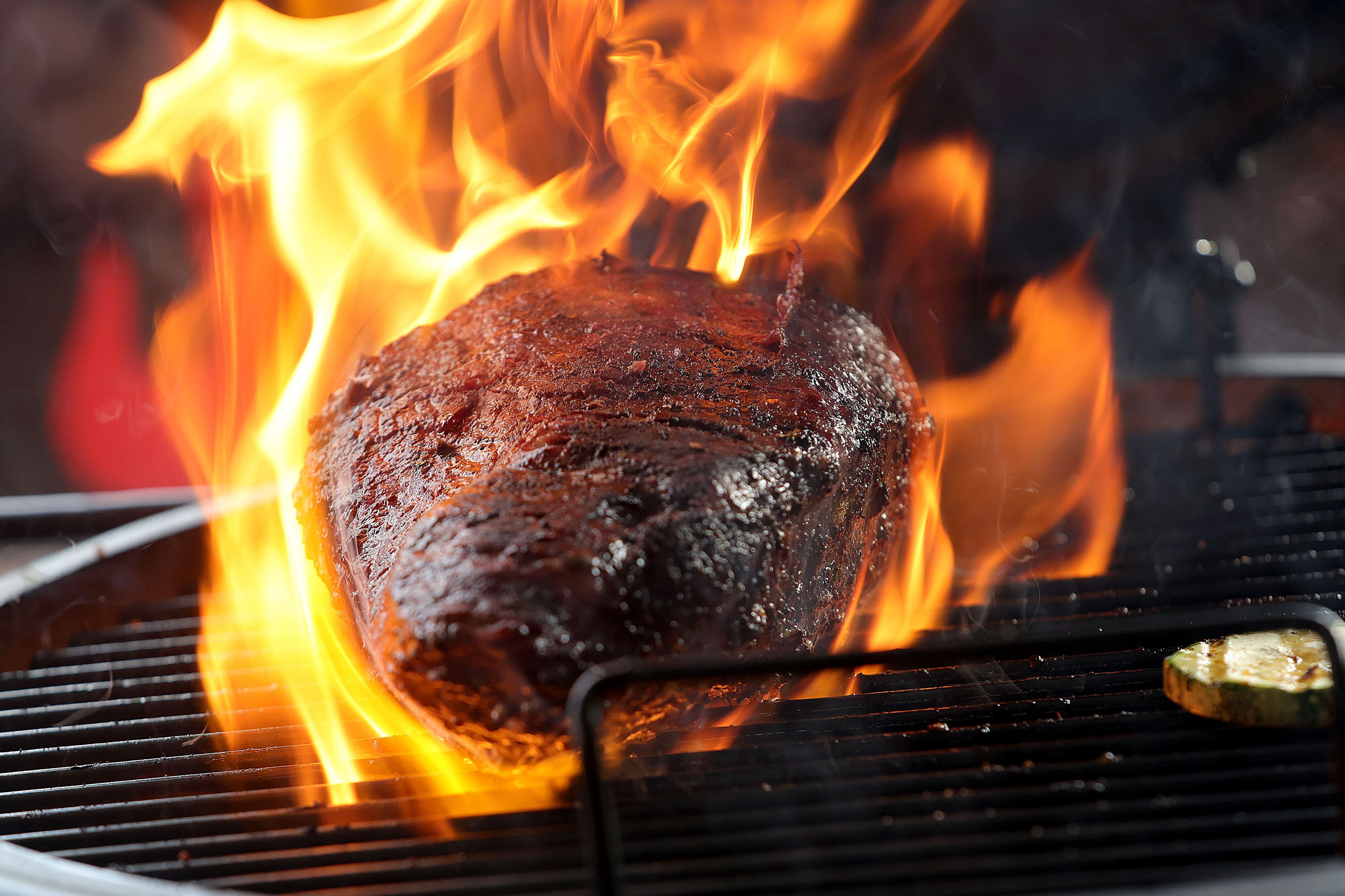 Guerra de Parrillas, reality show de La Teja 2