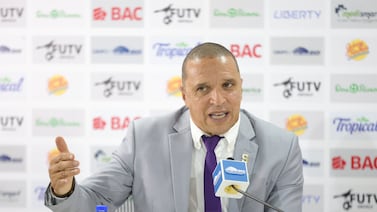 Erick Lonis habló de más y cometió una infidencia en su presentación en el Saprissa