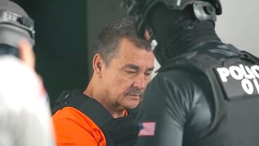 ¡Ya se fueron! Avión con “Macho Coca” y “Compadre” despegó de Costa Rica rumbo a Estados Unidos