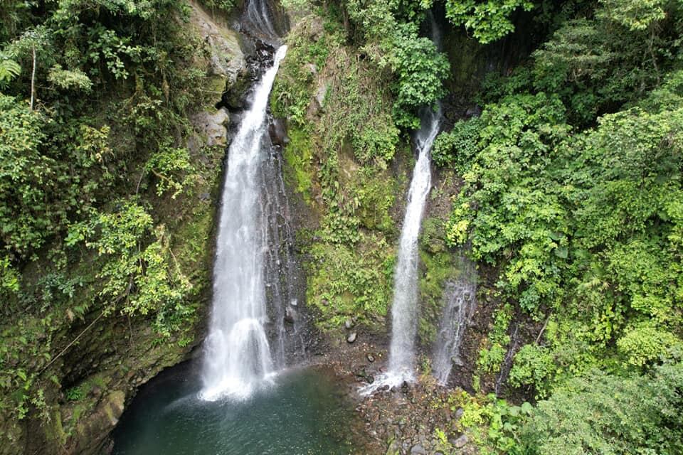 Catarata la Muralla y las Trillizas.