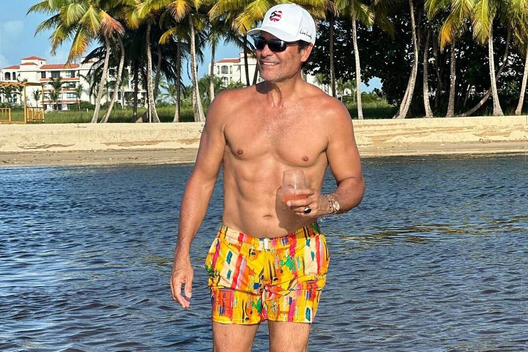 Esta fue la foto compartida en redes sociales por el cantante.